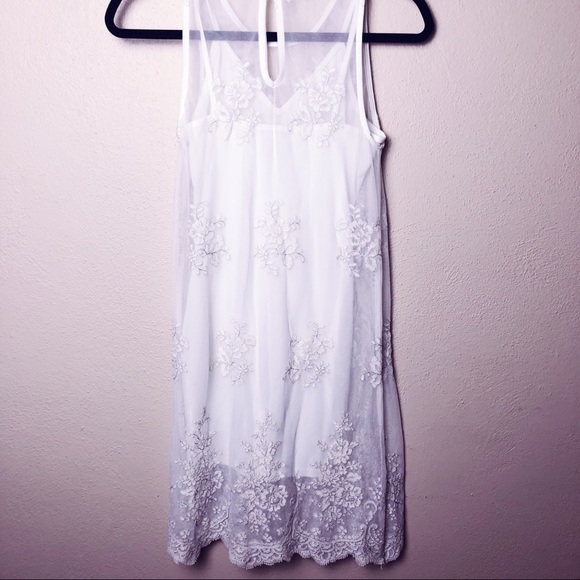 Dress - Picture 2 of 5